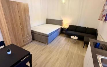 Studio 1 room - image - 3