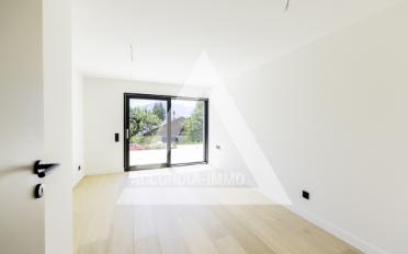 Villa - image - 13