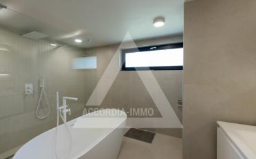 Villa - image - 22