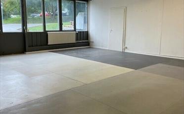 Office - image - 2