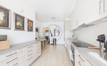 Apartment 8 rooms - image - 3