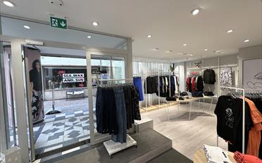 Department store - image - 5