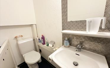 Department store - image - 10