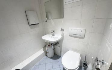 Office - image - 5