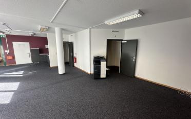 Office - image - 10