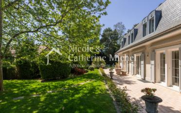 Maison 8 pièces - image - 2