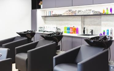 Hairdresser - image - 1