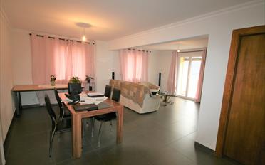 Villa - image - 7