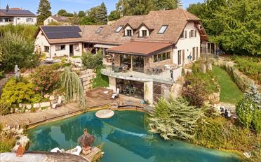 Single house 10 rooms - image - 1