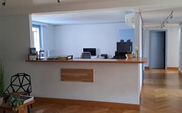 Bureau - image - 1