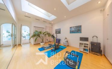 Attic flat 7.5 rooms - image - 12