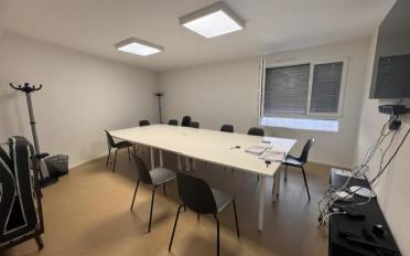 Bureau - image - 3