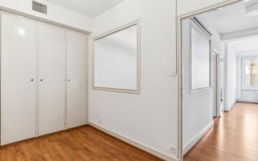 Office - image - 9