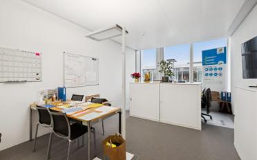 Office - image - 11