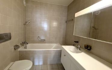 Apartment 4 rooms - image - 7