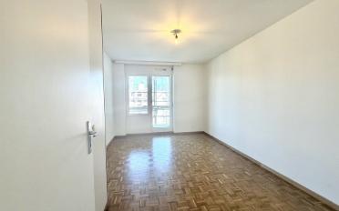 Apartment 4 rooms - image - 9