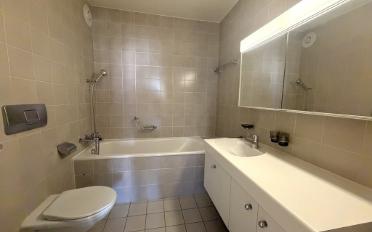 Apartment 4 rooms - image - 8