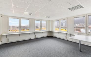 Office - image - 11