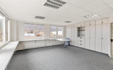 Office - image - 10