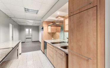Office - image - 12