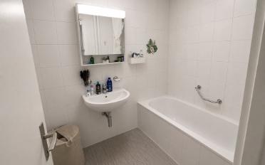 Apartment 4 rooms - image - 8