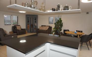 Attic flat 5.5 rooms - image - 1