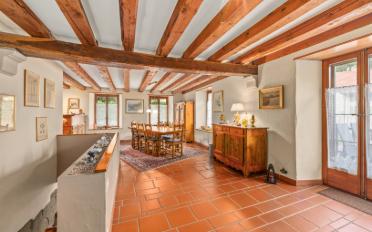 Villa 7.5 pièces - image - 1