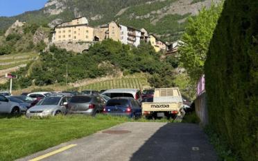 offener Parkplatz - image - 1