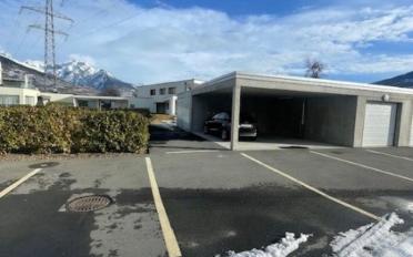 offener Parkplatz - image - 1