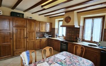 Farm house 11 rooms - image - 3
