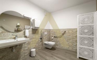Commercial - image - 7
