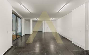 Commercial - image - 3
