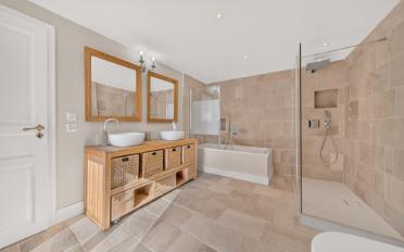 Single house 8 rooms - image - 9