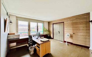 Office - image - 5