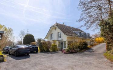 Villa 8.5 Zimmer - image - 11