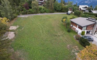 Building land - image - 3