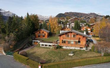 Chalet 15 pièces - image - 1