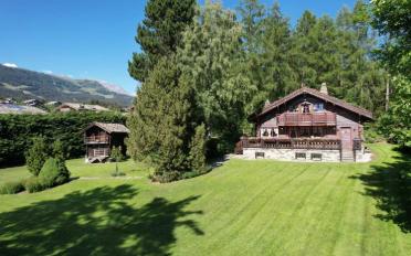 Chalet 6.5 pièces - image - 1