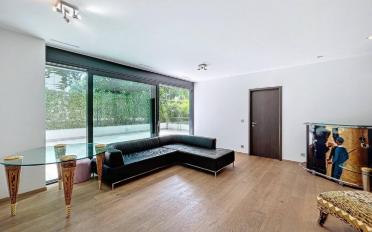 Apartment 4 rooms - image - 2