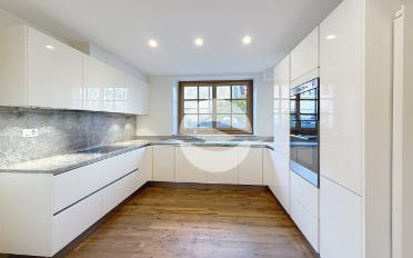 Maison 9 pièces - image - 3