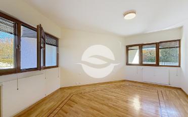 Maison 9 pièces - image - 4