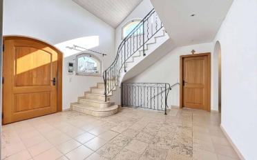 Villa 7.5 pièces - image - 2