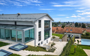 Villa 8.5 pièces - image - 1