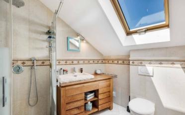 Villa 7.5 Zimmer - image - 8