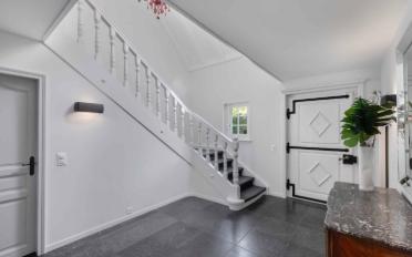 Villa 7.5 Zimmer - image - 9