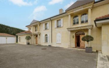 Villa 18 rooms - image - 2