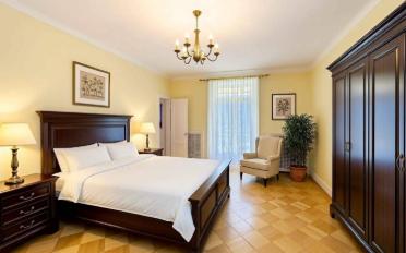 Einfamilienhaus 8.5 Zimmer - image - 8