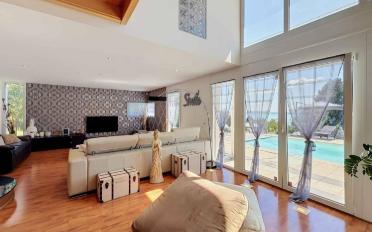 Villa 8.5 pièces - image - 2