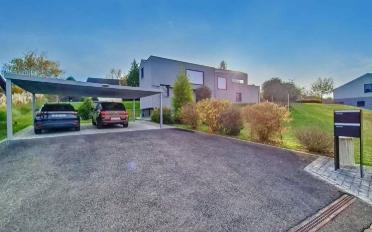 Villa 7.5 pièces - image - 2