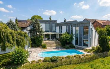 Villa 7.5 pièces - image - 1